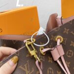Louis Vuitton NeoNoe MM Brown For Women 26cm / 10.2in M44022
