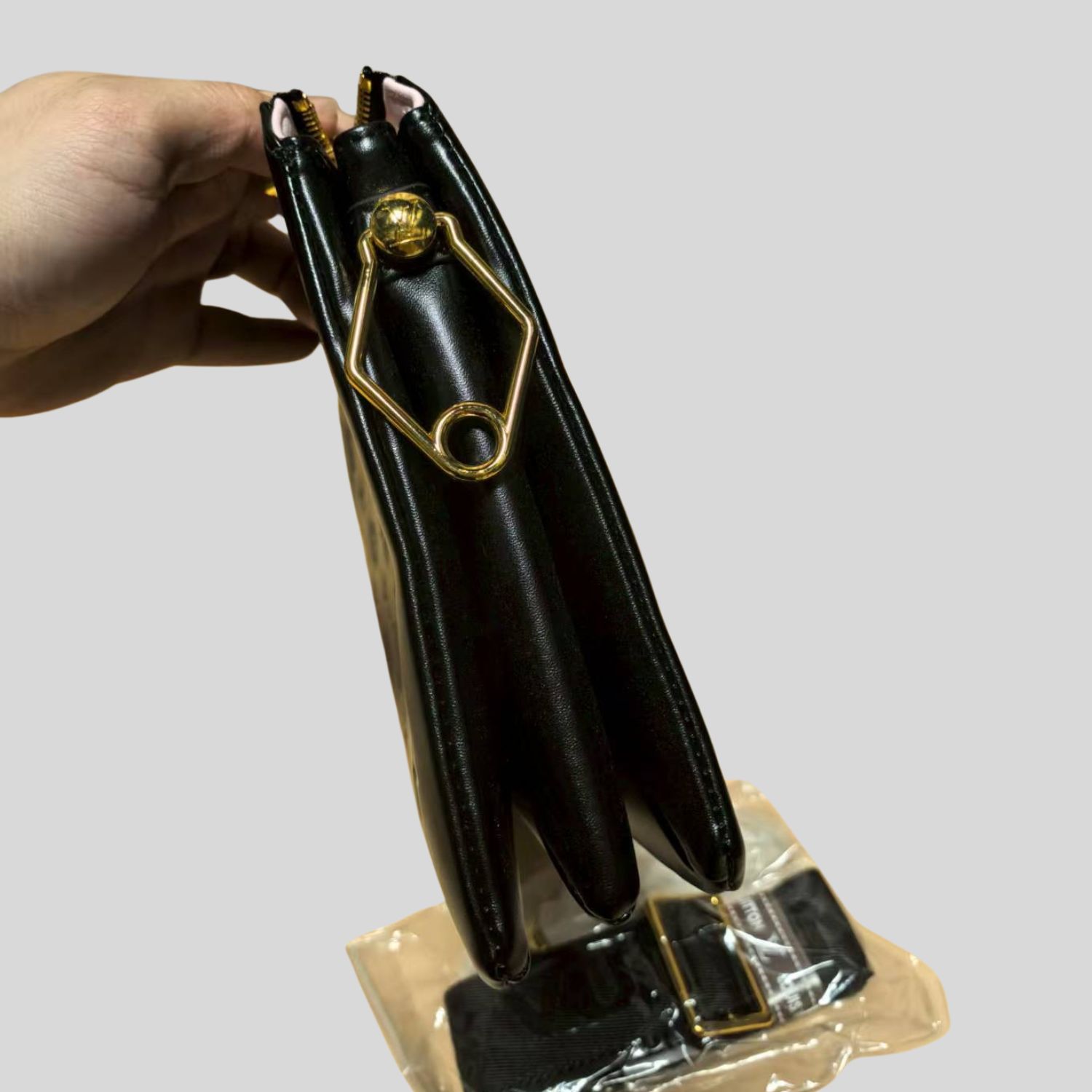 Special Set Louis Vuitton: Coussin PM Monogram Bag + Classic Stud Earrings Gold