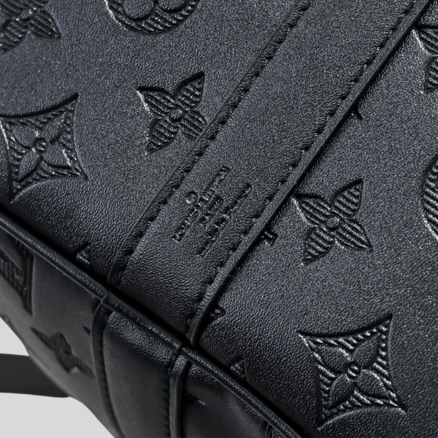 Louis Vuitton Keepall Bandoulière 50 Monogram Shadow For Men 19.7in/50cm M44810