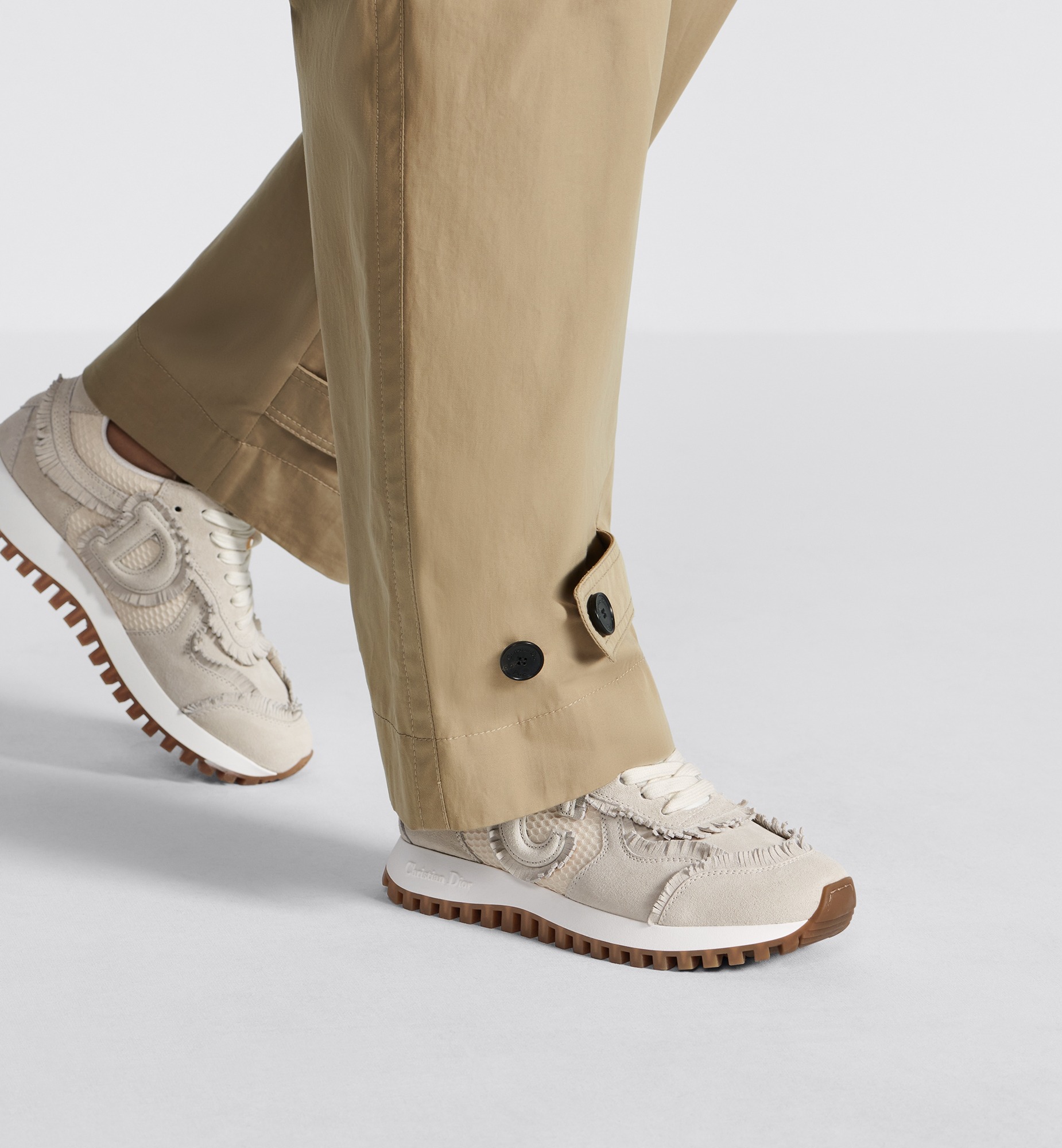 Christian Dior C'est Dior Sneaker For Women - KCK403SUH_S03W