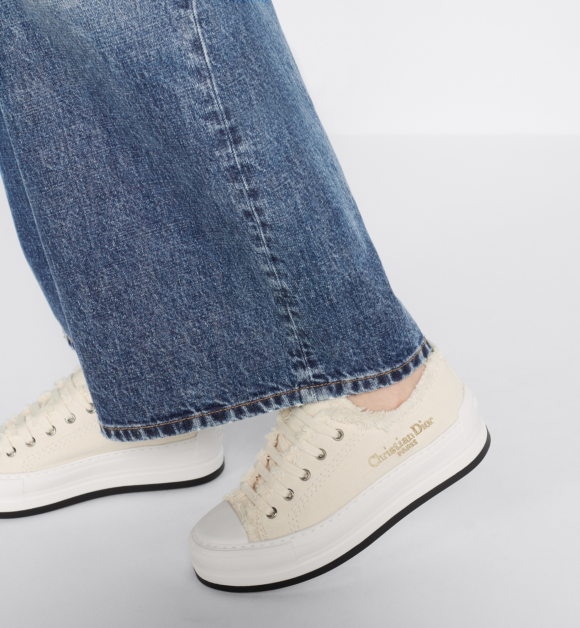 Christian Dior Walk'n'Dior Platform Sneaker Ecru For Women - KCK412CVY_S02U