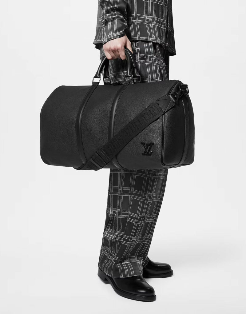 Louis Vuitton Keepall Bandoulière 50 Bag Black For Men 19,7in/50cm M21420