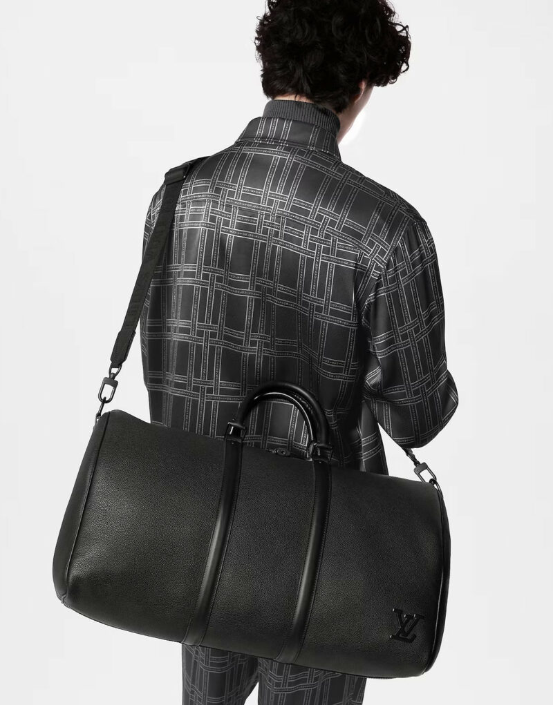 Louis Vuitton Keepall Bandoulière 50 Bag Black For Men 19,7in/50cm M21420