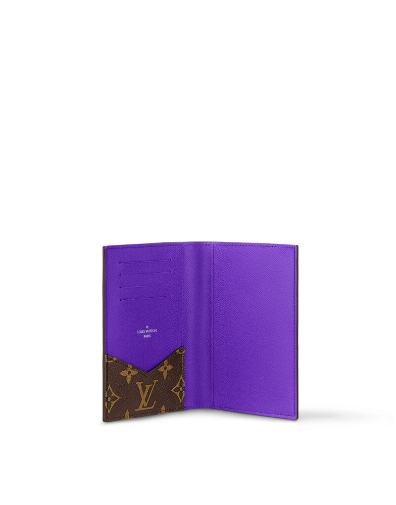 Louis Vuitton Passport Cover Wallet Violet For Men 3,9in/10cm M28268
