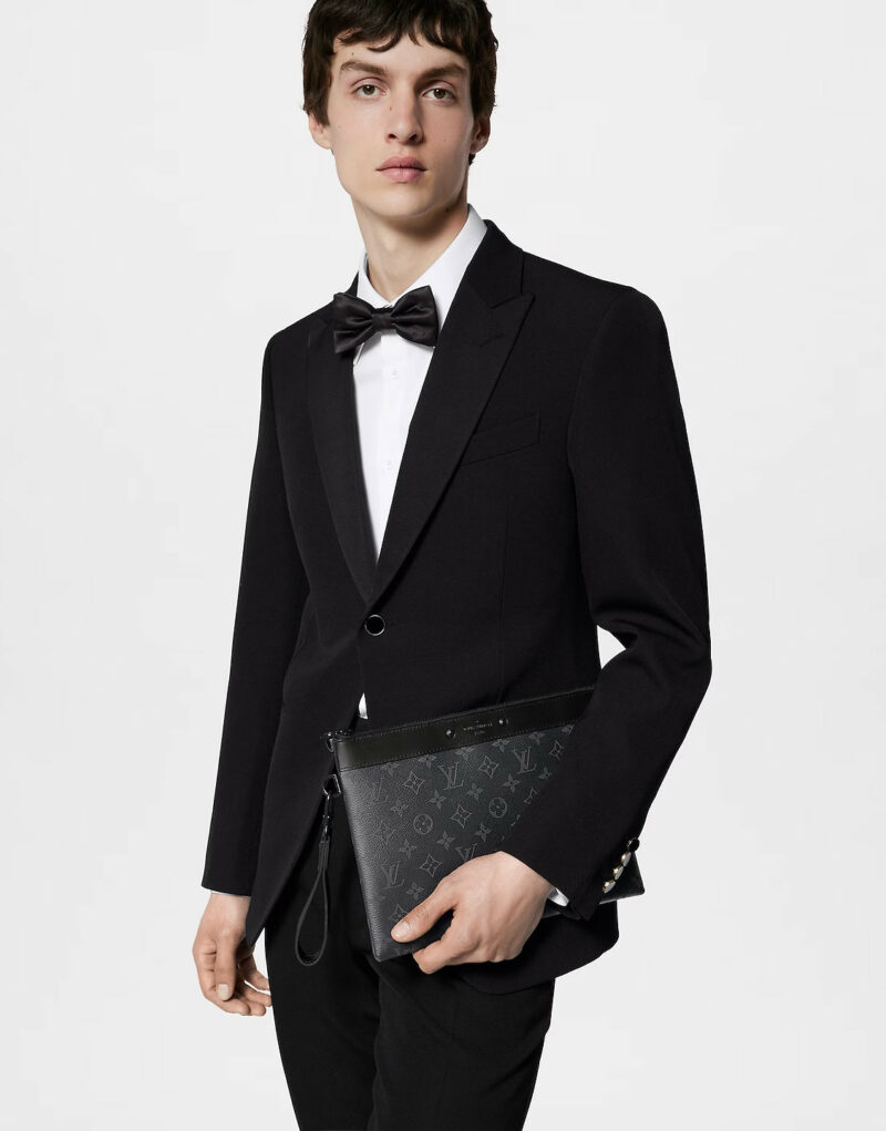 Louis Vuitton Pochette To Go Black For Men 11.8in/30cm M81569