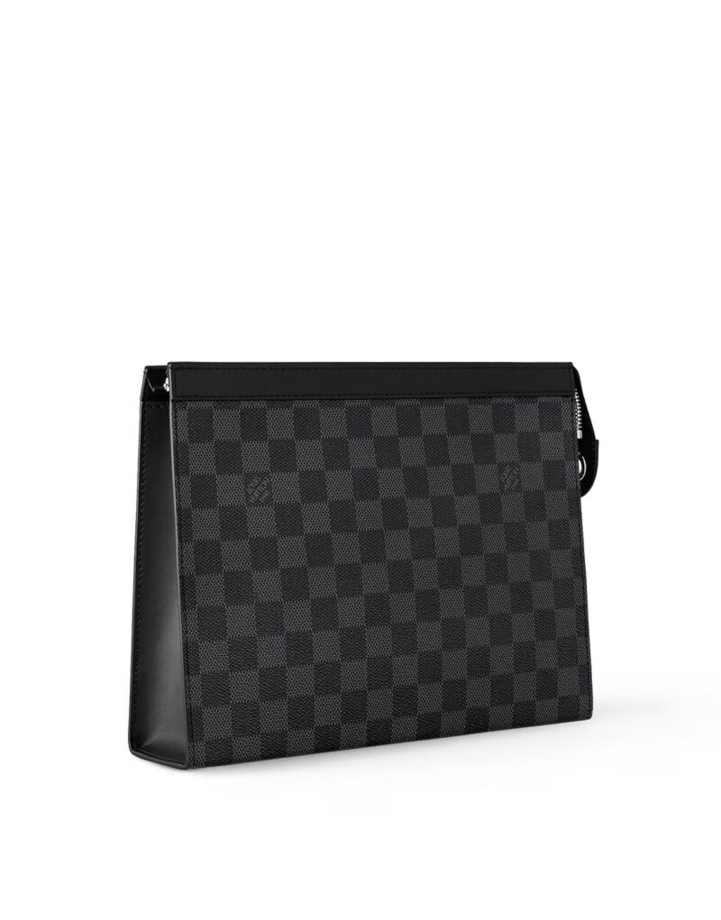 Louis Vuitton Pochette Voyage MM Bag Black For Men 10,6in/27cm N41696