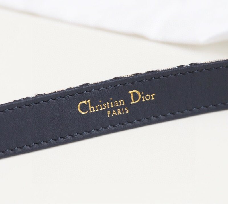 Christian Dior 30 Montaigne Reversible Belt Navy Blue For Women B0446UWEO_M928