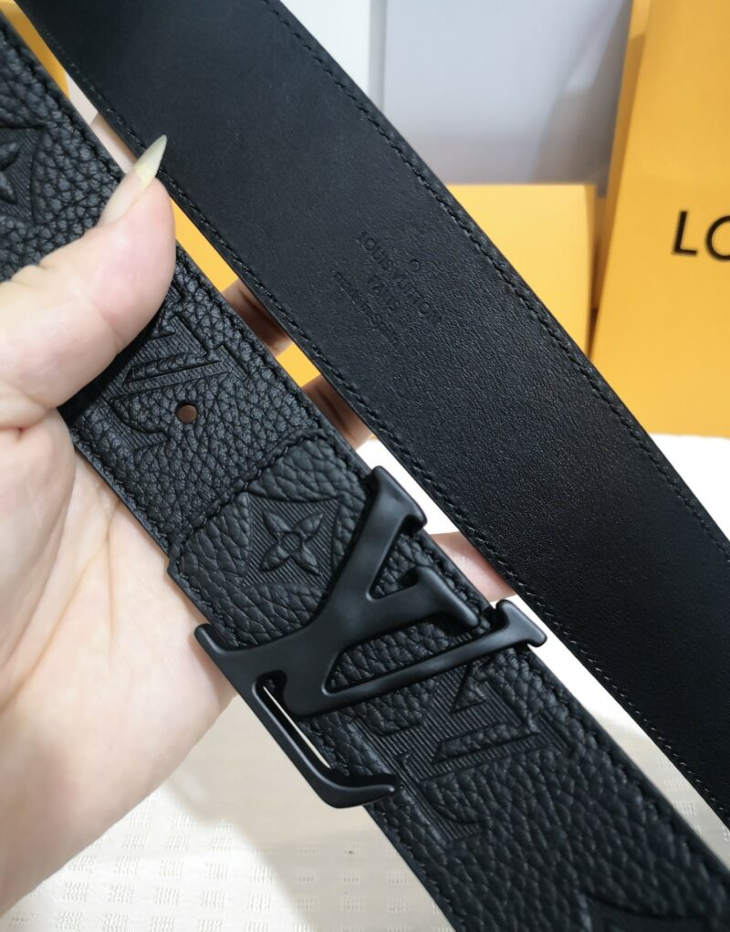Louis Vuitton Black Buckle LV Iconic Monnogram Belt Black For Women