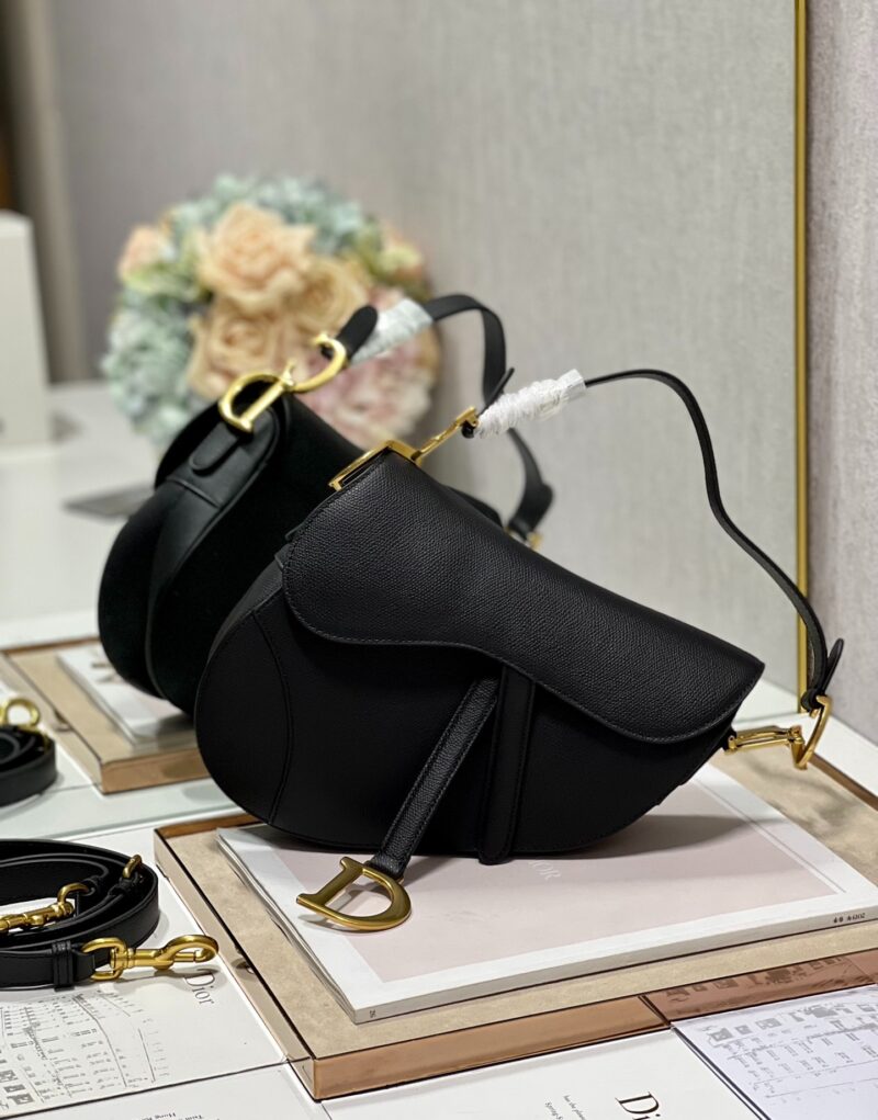Special Set Dior: Christian Saddle Bag + Lotus Wallet