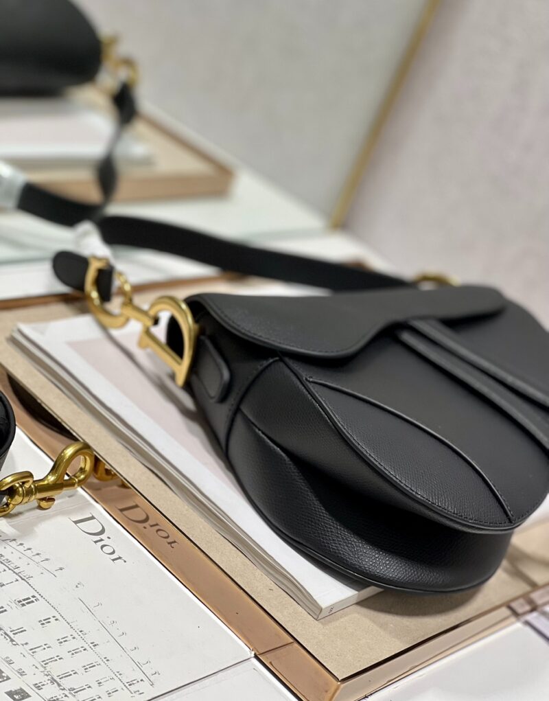 Special Set Dior: Christian Saddle Bag + Lotus Wallet