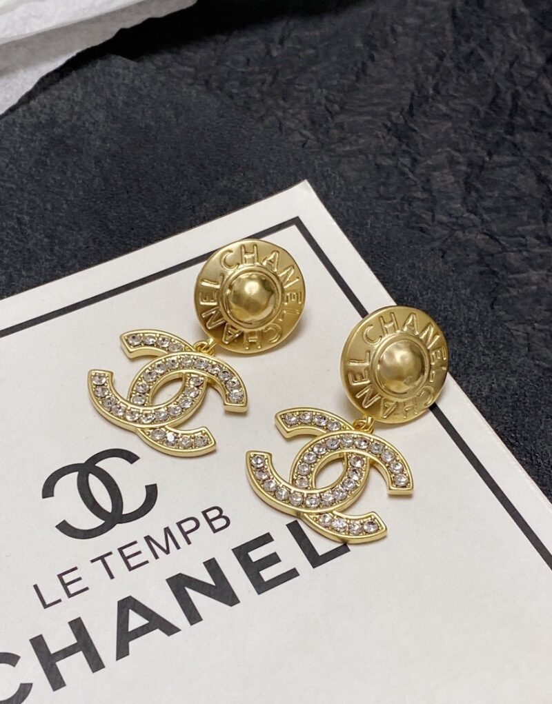 Special Set Chanel: Small Vanity Case Bag + Earrings