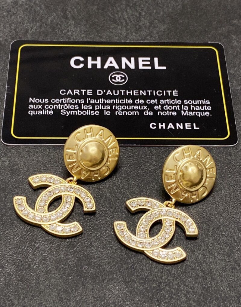 Special Set Chanel: Small Vanity Case Bag + Earrings