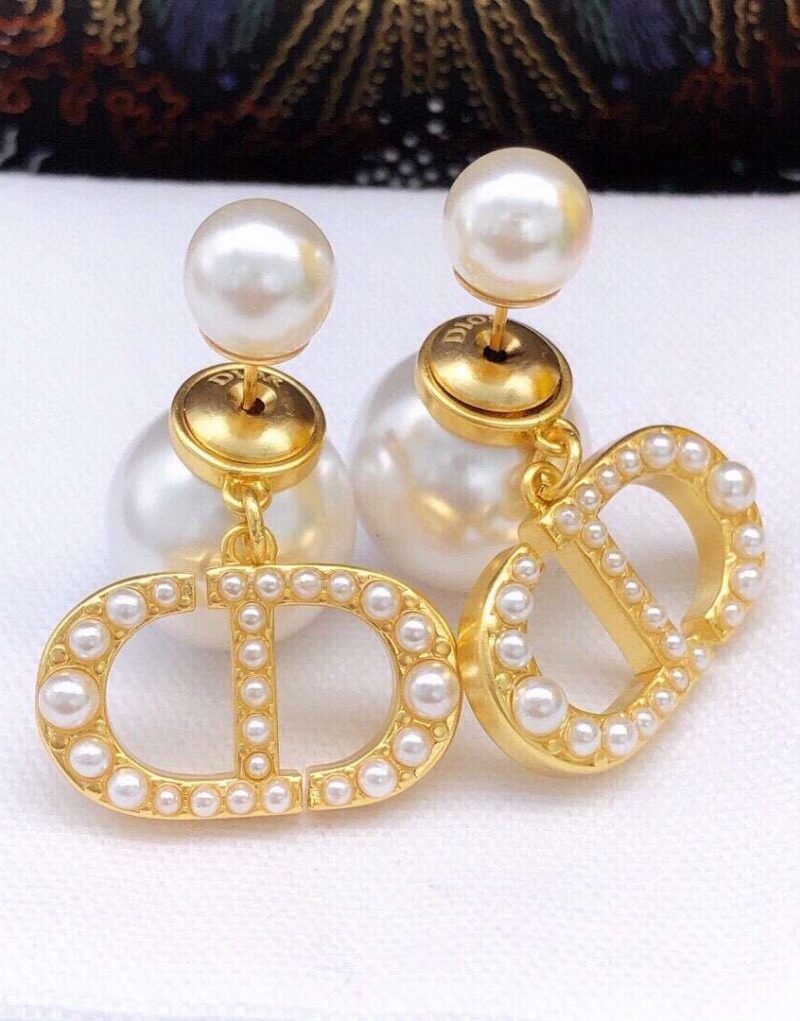 Special Set Dior: Medium Nolita Bag + Rice Grain CD Letter Earrings