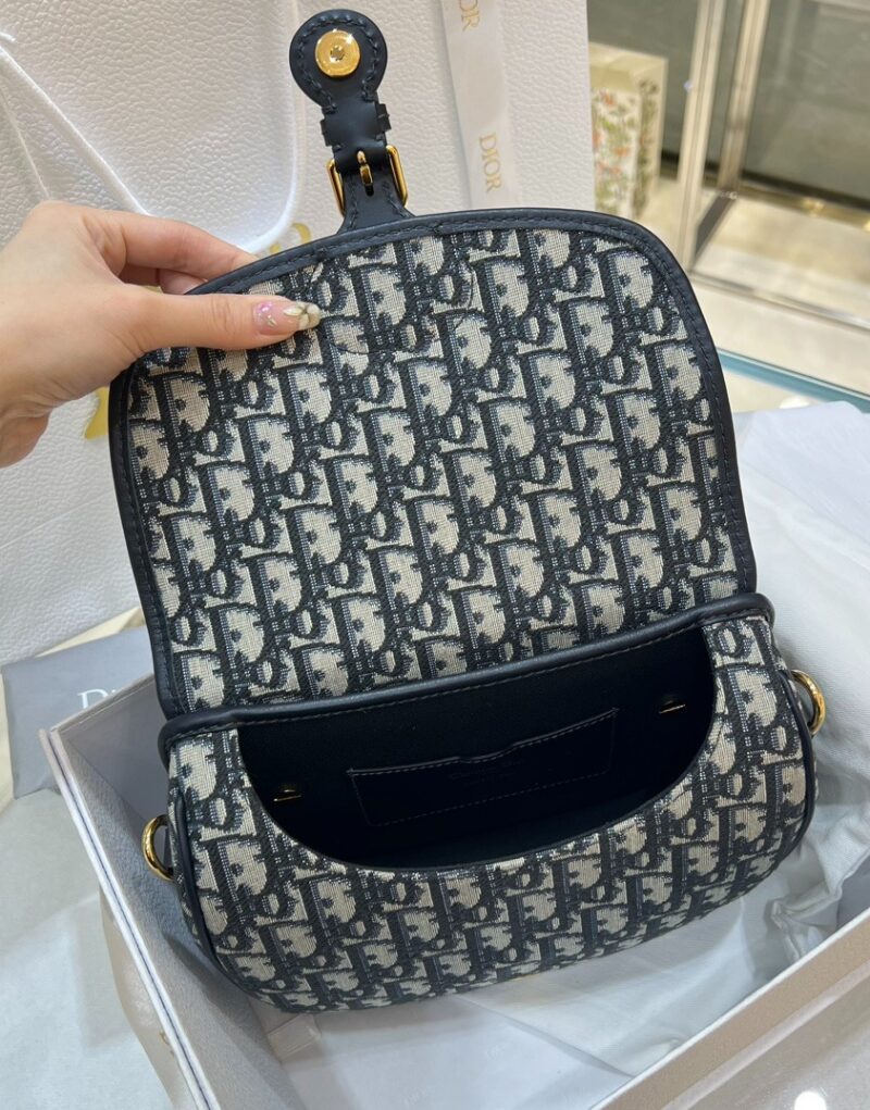 Special Set Dior: Medium Bobby Bag + Monogram Mini Earrings