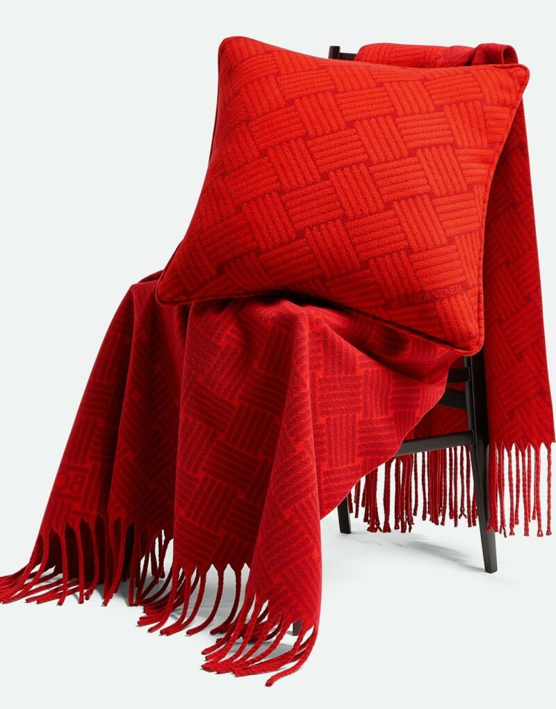 Bottega Veneta Cashmere Cushion With Intreccio Motif Red 798327V4KA06112