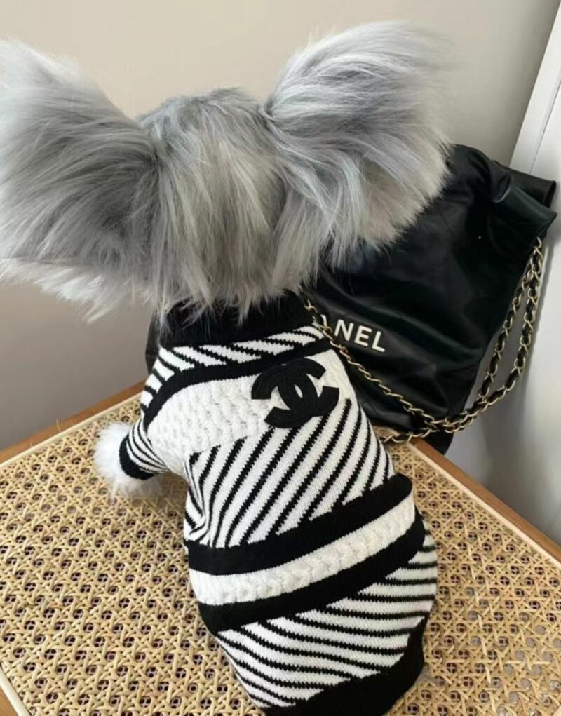 Chanel Sweater Black/White For Pet