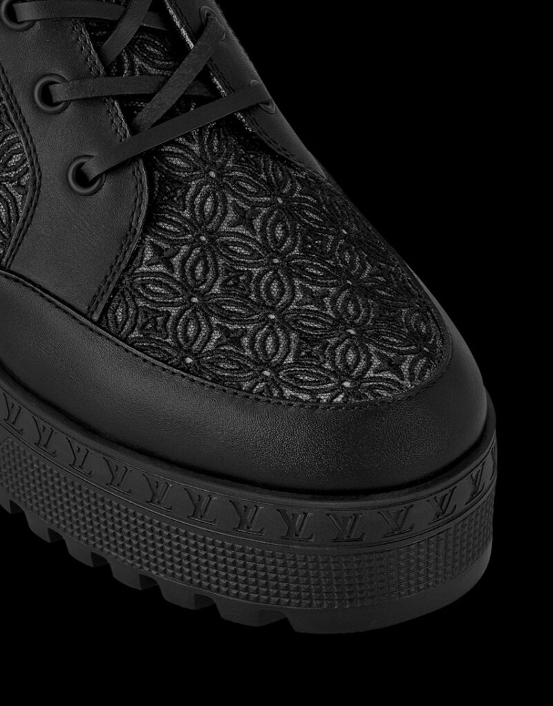 Louis Vuitton Laureate Platform Desert Boot Black For Women 1ACKFN
