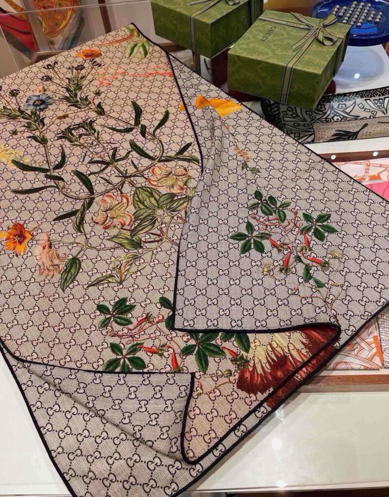 Gucci Floral Cashmere Monogram Scarf 180cm/71in For Women