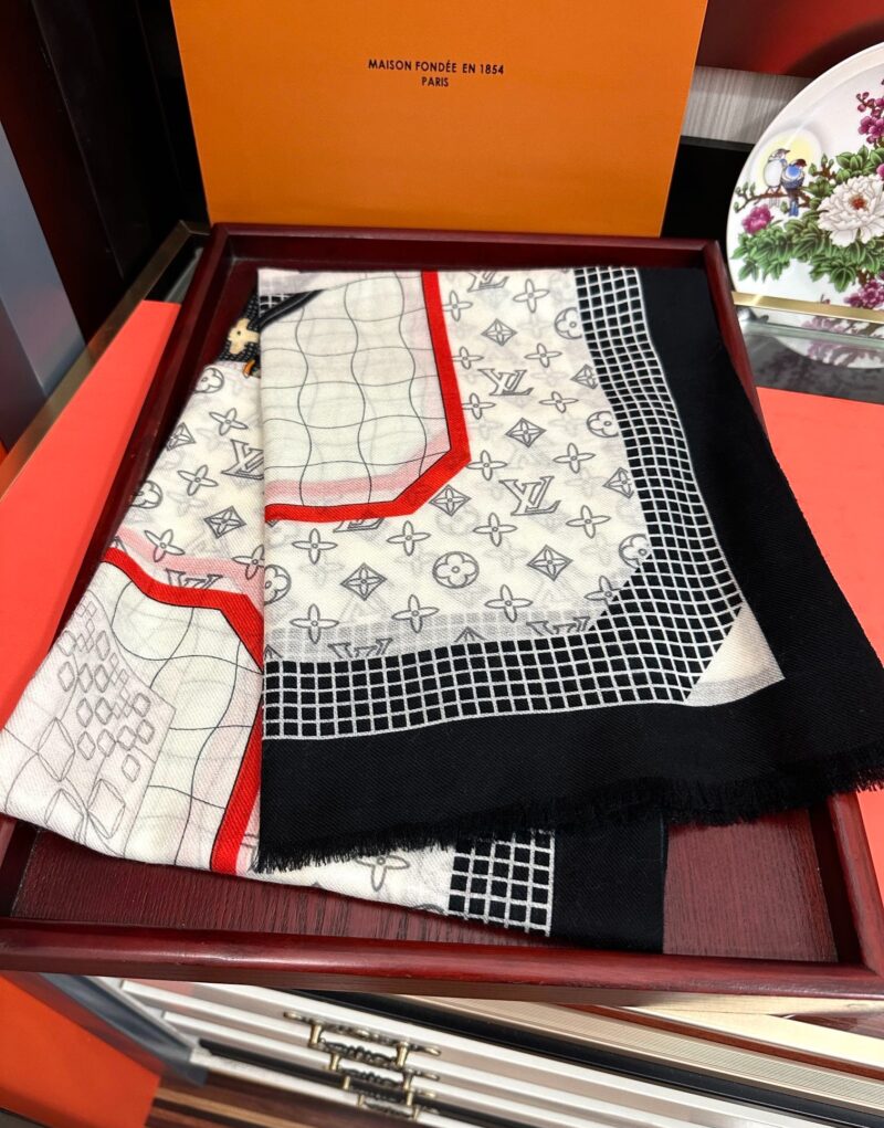 Louis Vuitton Long Scarf White 200cm/79in For Women