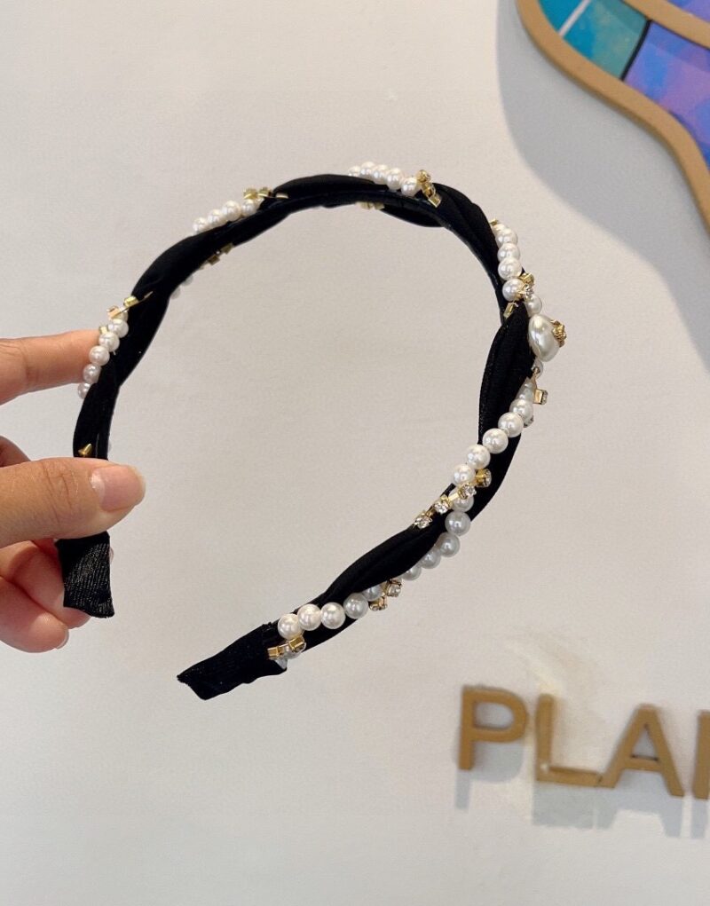 Chanel Pearl Hairband Black For Women