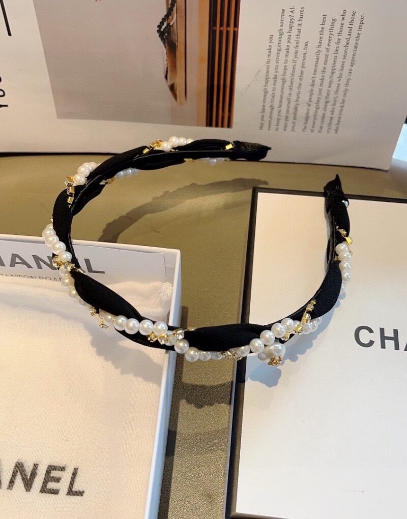 Chanel Pearl Hairband Black For Women