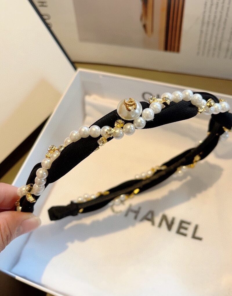 Chanel Pearl Hairband Black For Women