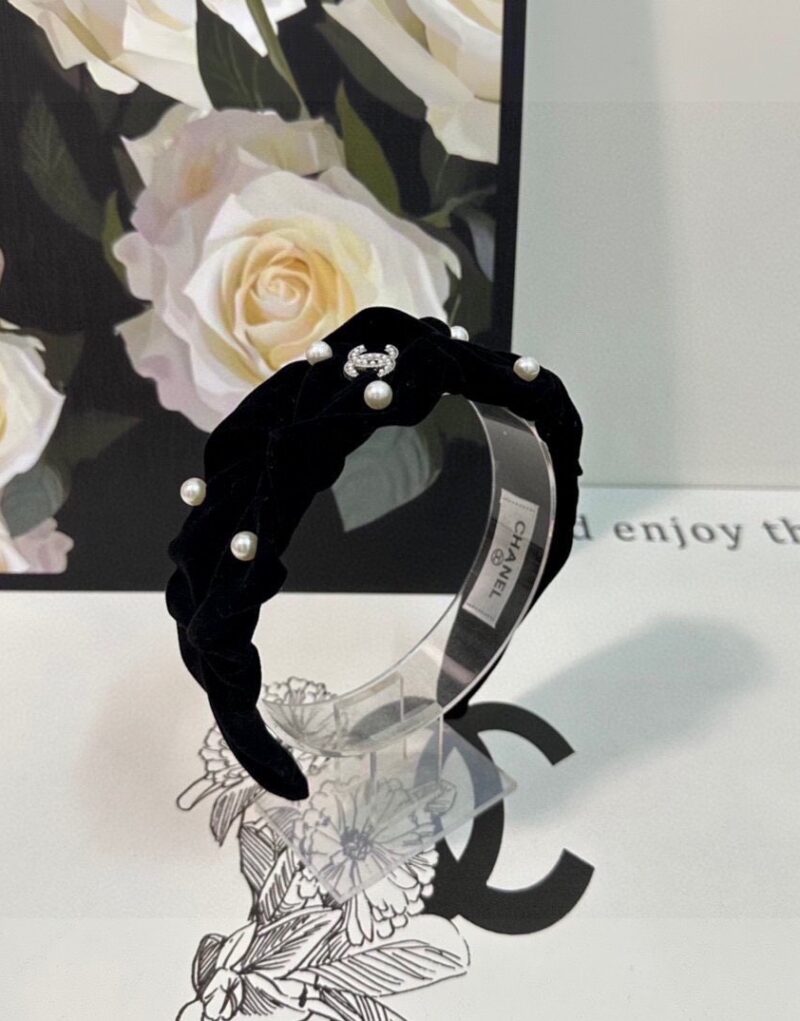 Chanel Pearl Hairband Black For Women