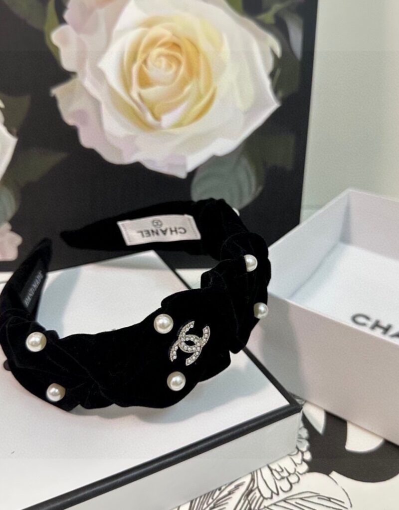 Chanel Pearl Hairband Black For Women