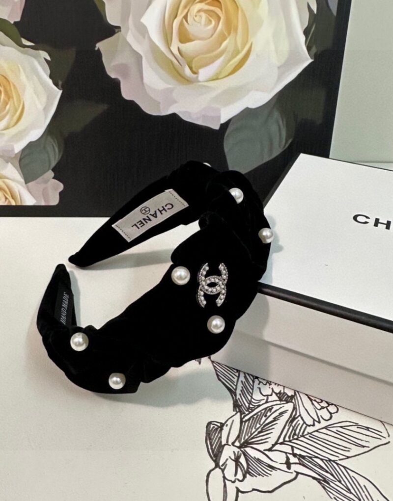 Chanel Pearl Hairband Black For Women