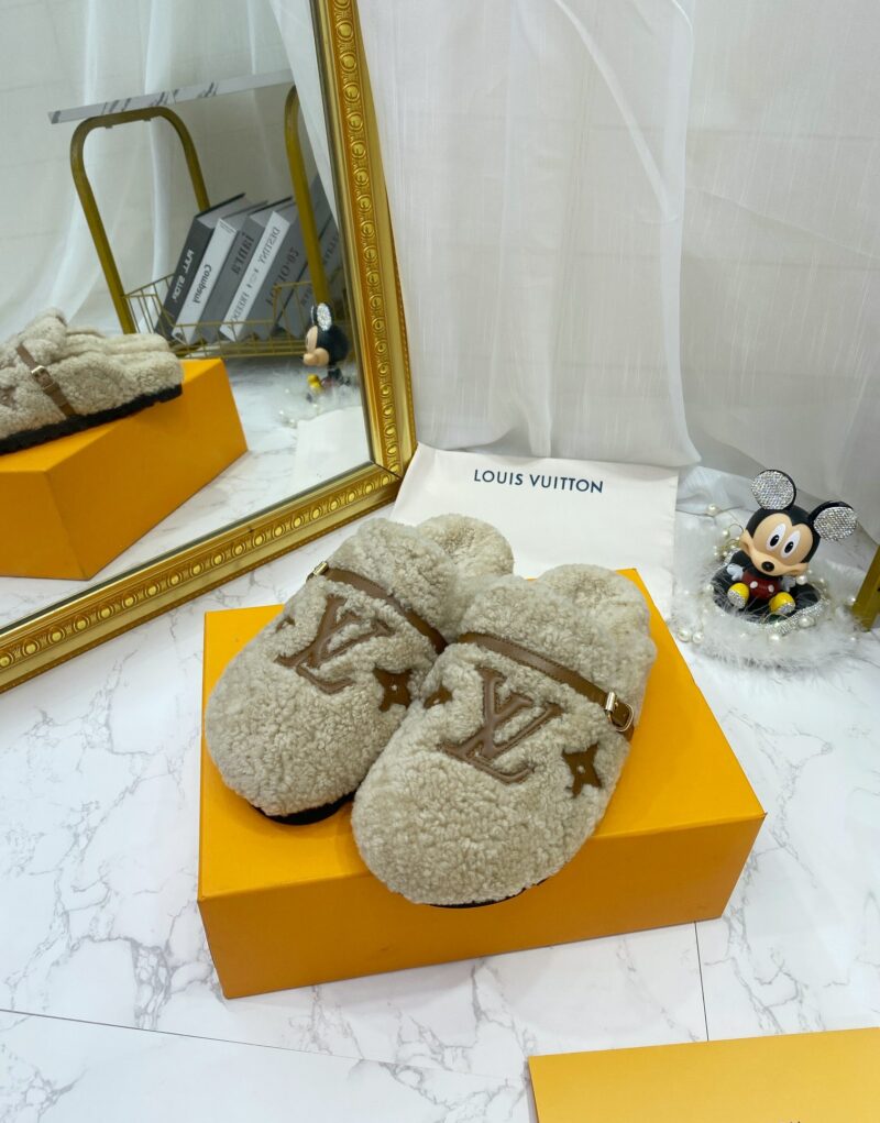 Louis Vuitton Women's Winterbreak Flat Comfort Mule Beige For Women LV