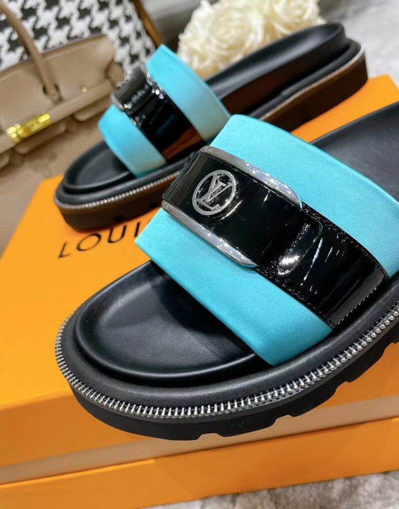 Louis Vuitton Women's Pool Pillow Flat Comfort Mule Blue For Women LV