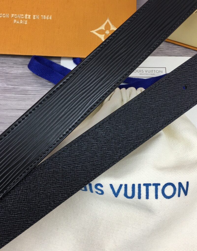 Louis Vuitton LV Malletier Belt Epi Gold Toned Hardware LV Women Belt 