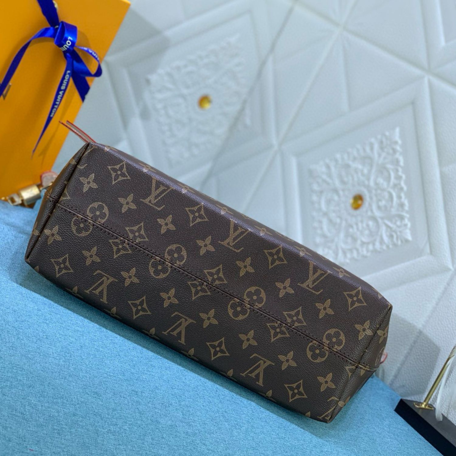 Louis Vuitton Lena MM Monogram Canvas Brown For Women 11.8in/30cm LV M42267
