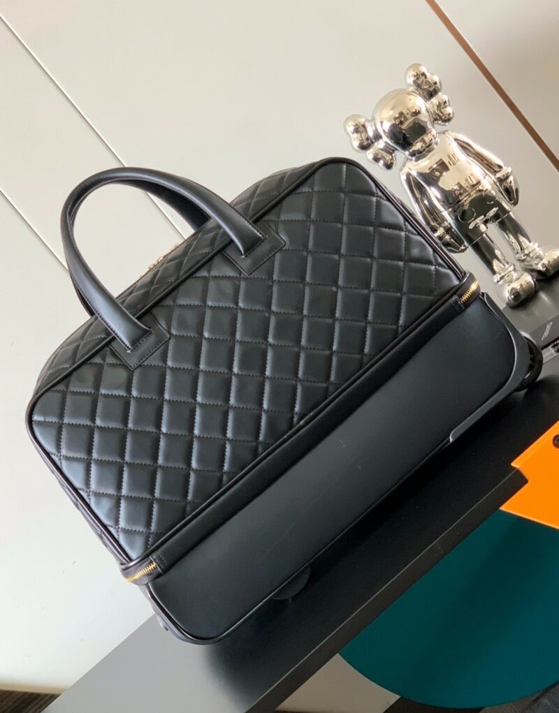 Chanel Classic Diamond-Quilted Suitcase Black For Women 19.3in/49cm