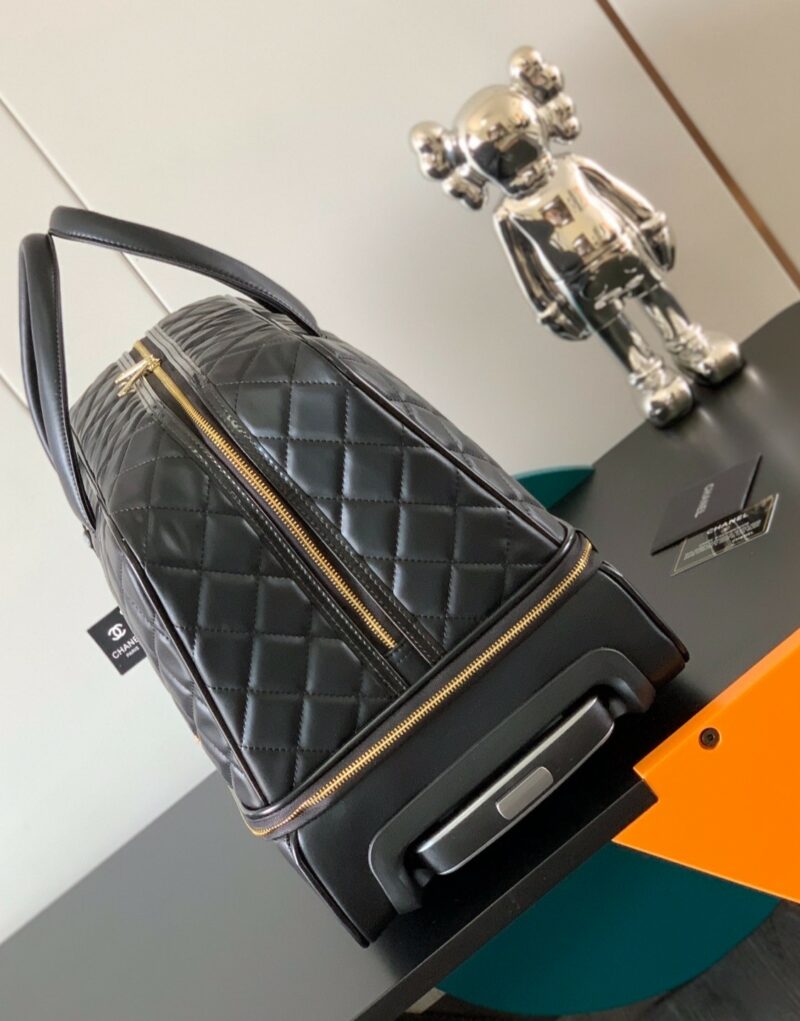 Chanel Classic Diamond-Quilted Suitcase Black For Women 19.3in/49cm