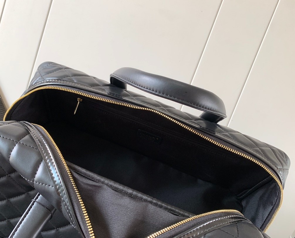 Chanel Classic Diamond-Quilted Suitcase Black For Women 19.3in/49cm