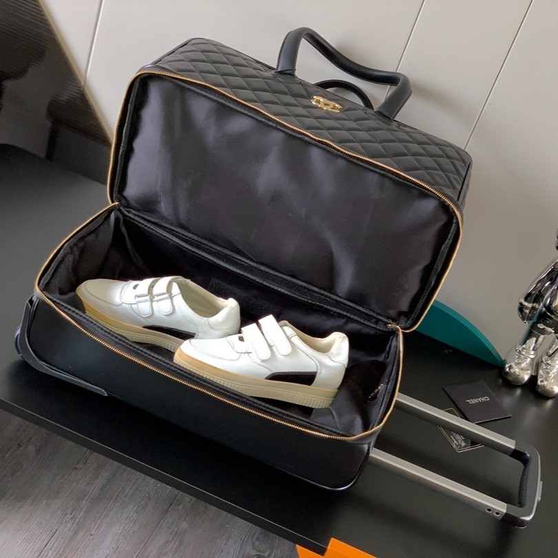 Chanel Classic Diamond-Quilted Suitcase Black For Women 19.3in/49cm