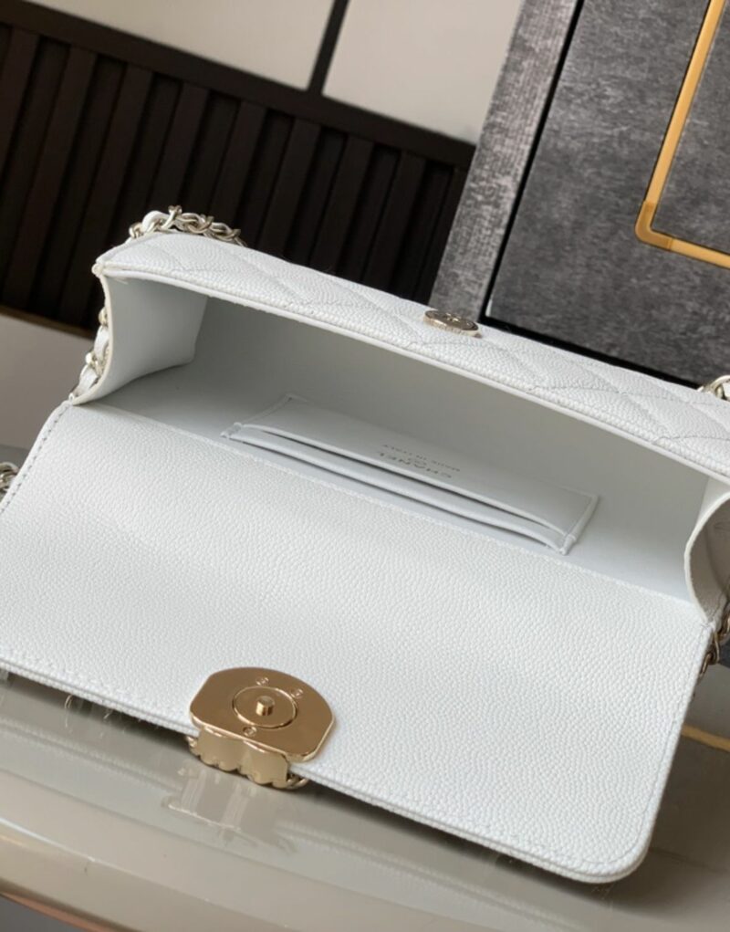 [True-to-ORIGINAL] Chanel Flap Phone Holder With Chain White For Women 18cm/7.1in