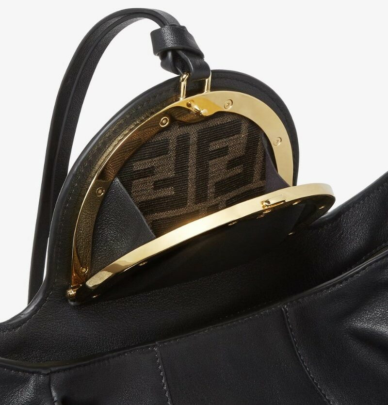 [True-to-ORIGINAL] Fendi Spy Bag Black For Women 18.9in/48cm 8BR839AYCTF0KUR
