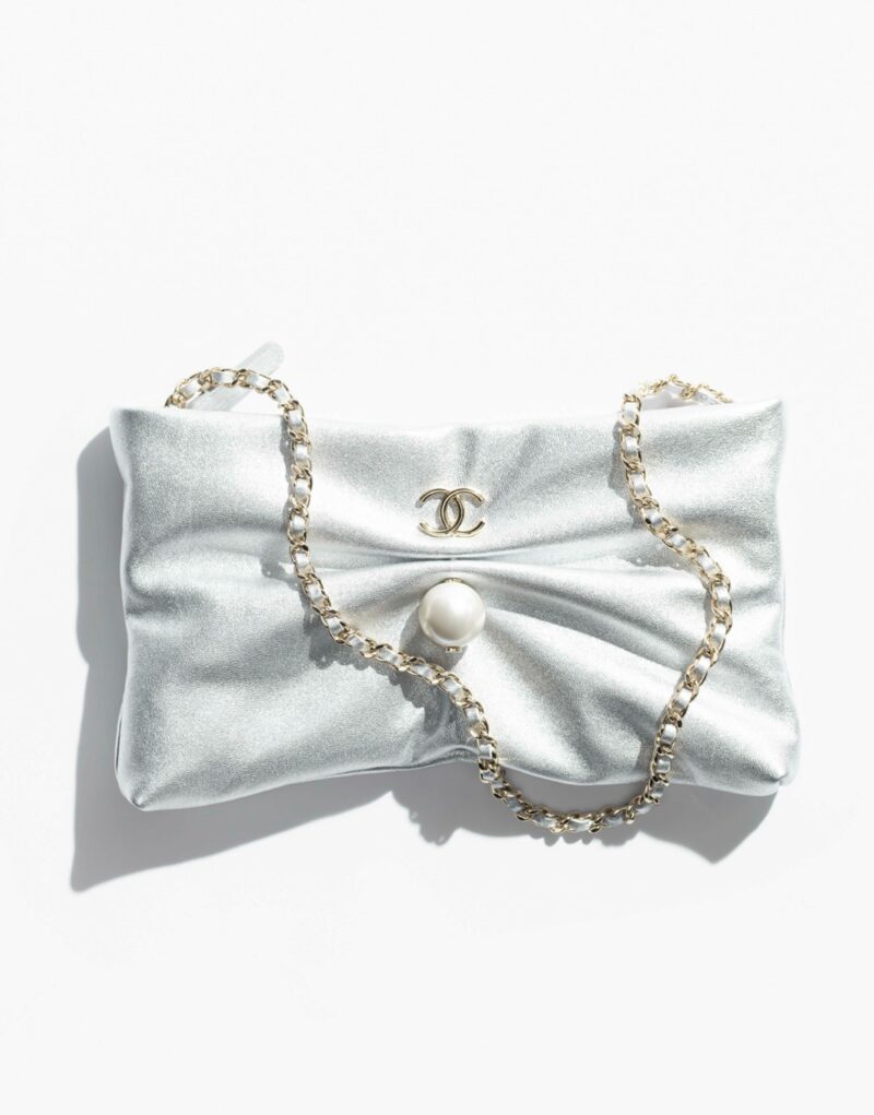 [True-to-ORIGINAL] Chanel Clutch With Chain Metallic Silver For Women 13.4in/34cm AP4614 B20189 NZK51