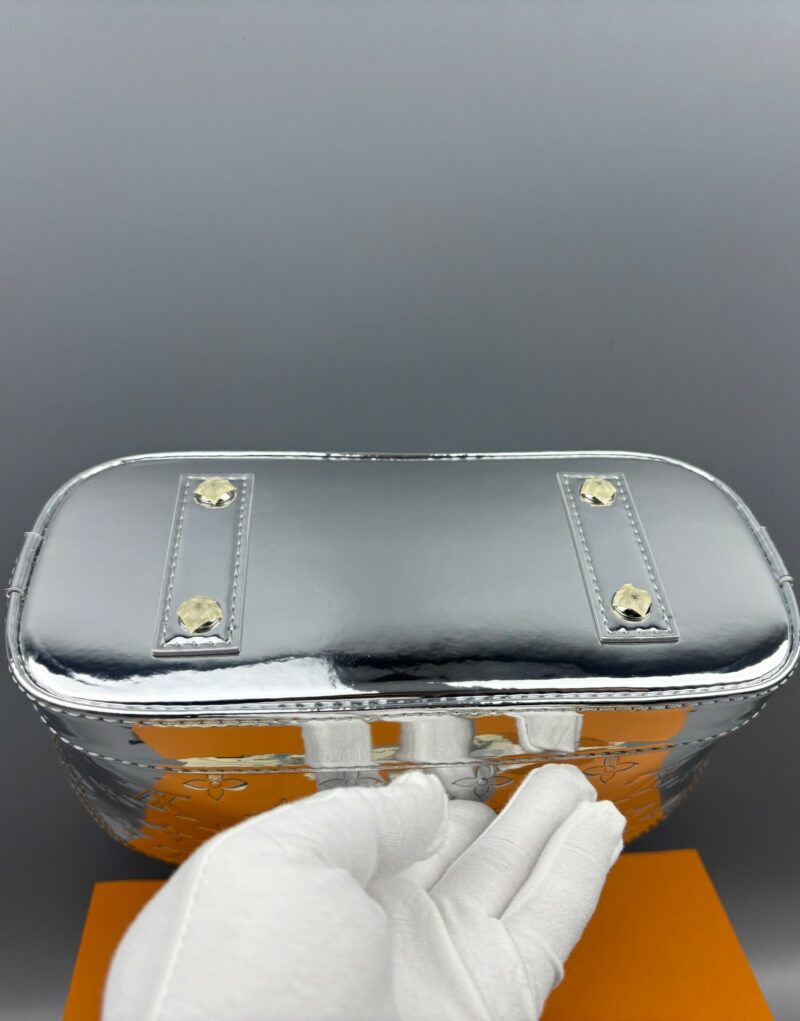 [True-to-ORIGINAL] Louis Vuitton Alma BB Silver For Women 9.3in/23.5cm M26335