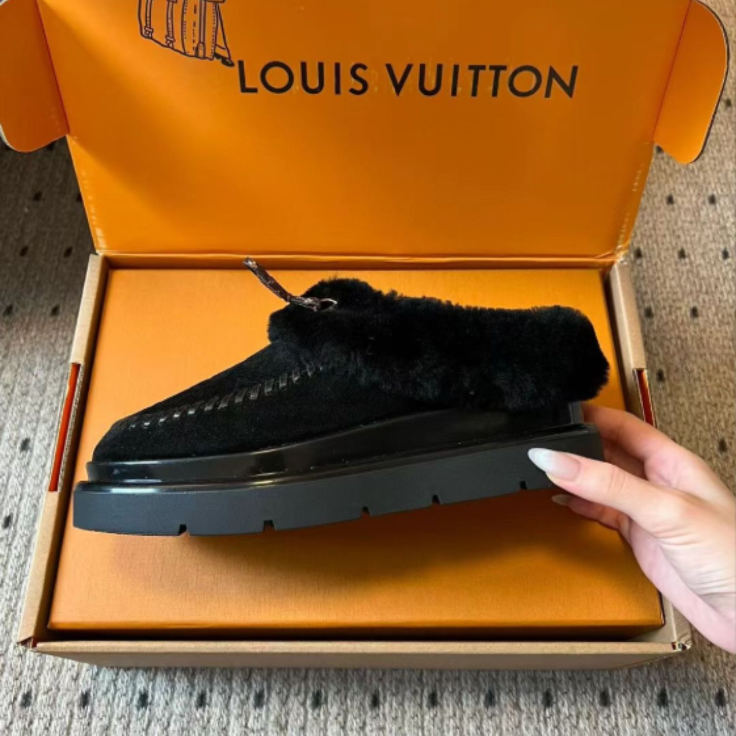 Louis Vuitton Cortina Closed Mule Black For Women