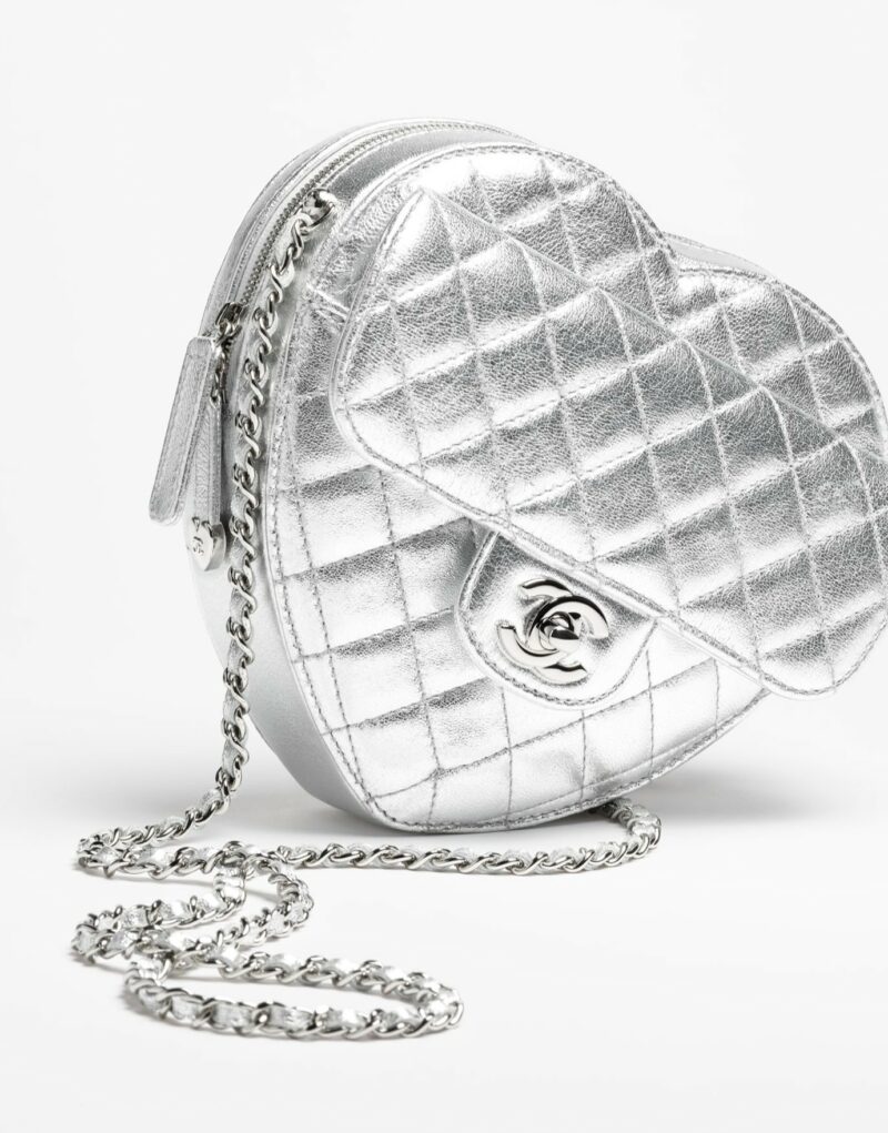 [True-to-ORIGINAL] Chanel Heart Bag Silvery For Women 8.1in/18cm‎ AS5764-B21928-NF635