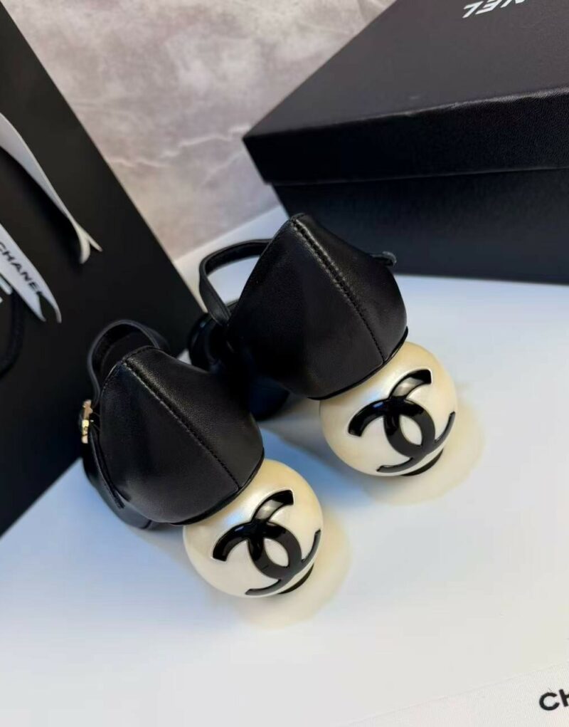 Chanel Mary Janes Black For Women G46775-B22202-94305