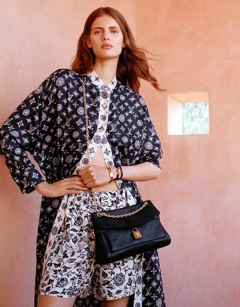 [True-to-ORIGINAL] Louis Vuitton Anytime Flap Bag Black For Women 11.6in/29.5cm M14604