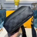 Louis Vuitton Avenue Sling Bag 32cm Damier Graphite Canvas Spring/Summer Collection N42424, Black