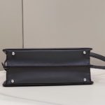 Fendi Peekaboo ISeeU Medium Black For Women, Women's Handbags, Shoulder Bags 13.1in/33.5cm FF
