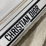 Christian Dior Medium Vibe Zip Bowling Bag, White, For Men/Women Bowling Bags, 34cm CD M6202OOBR_M879