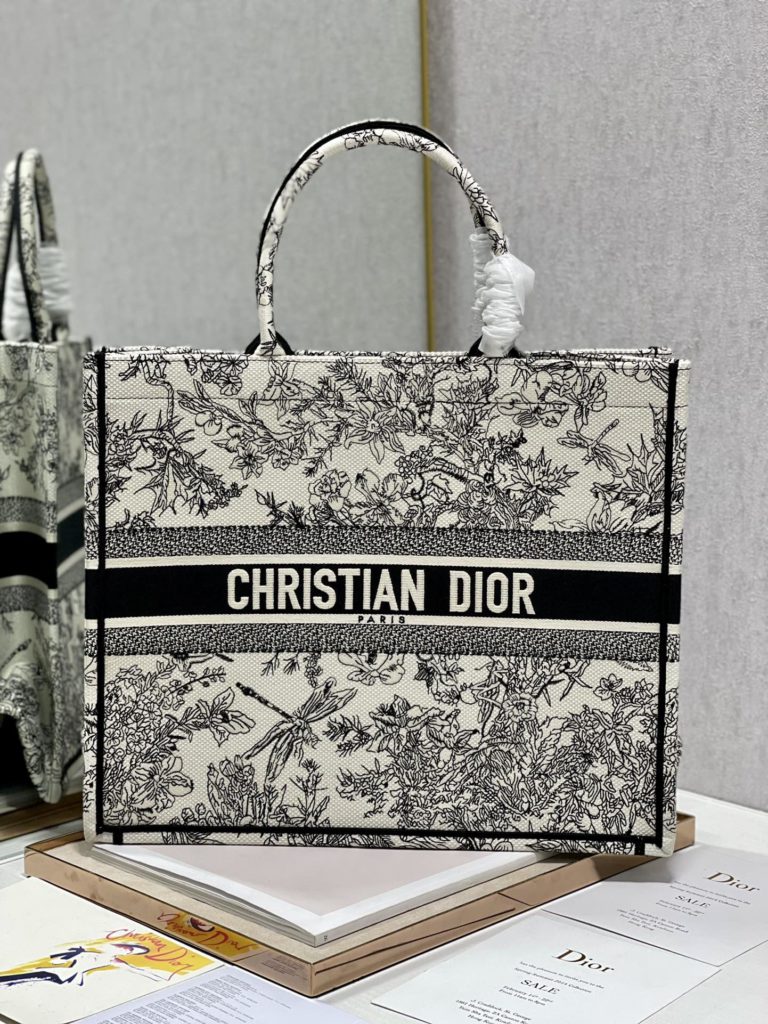 Christian Dior Large Dior Book Tote de Jouy Flowers Embroidery, Black/Beige, For Women Women’s Handbags, Shoulder Bags, 42cm CD M1286ZTQW_M808