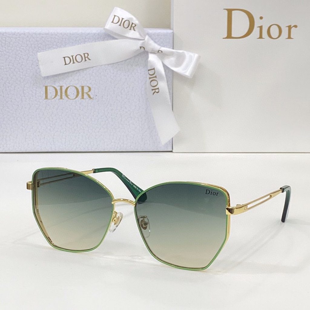 Miss Dior B2U